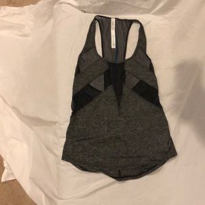 Lululemon Athletica workout top Sz 2